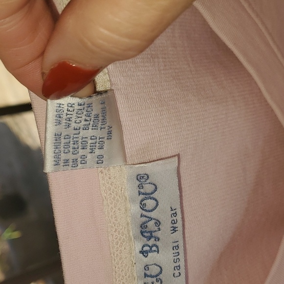 Bleu Bayou Long Slv Pink Tied Back & Sleeves Vneck Sz. XL Sweatshirt - Picture 4 of 11